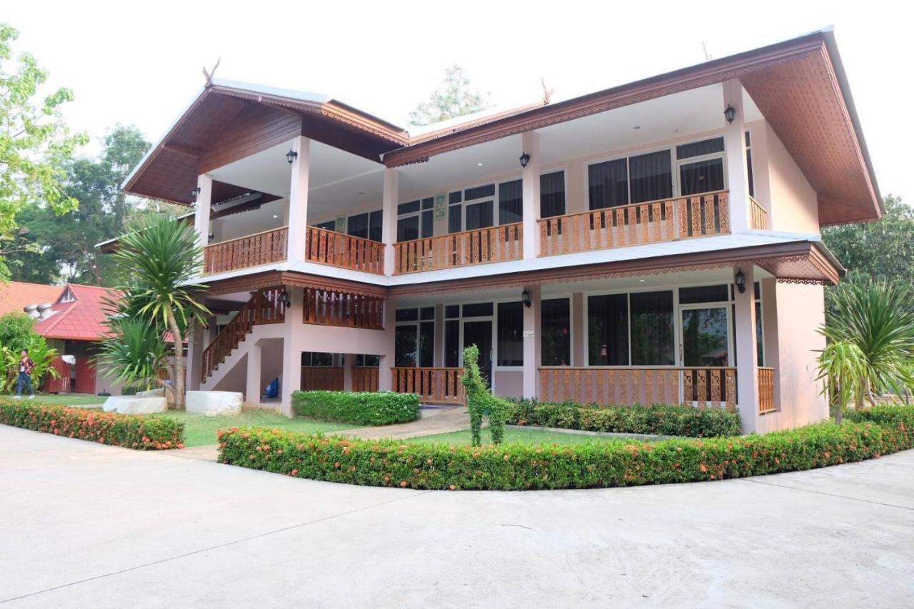 Baanpufa Resort Sai Yok Luaran gambar