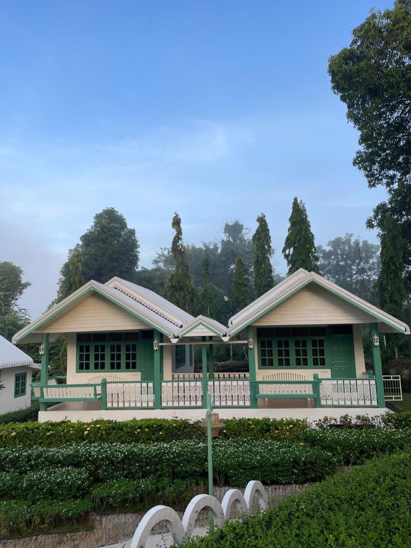 Baanpufa Resort Sai Yok Luaran gambar